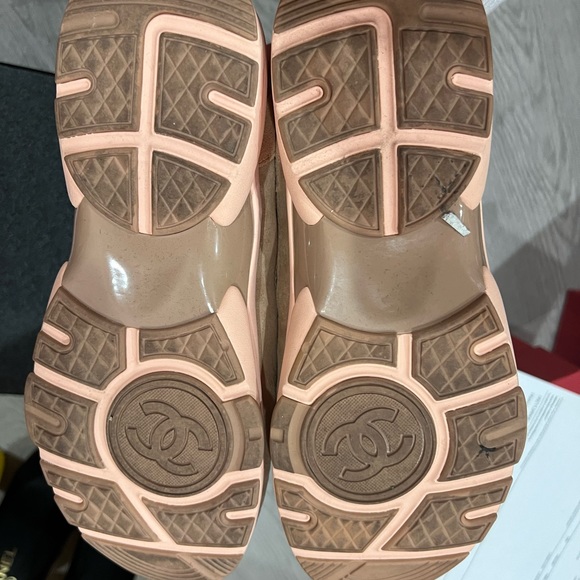 Used AUTHENTIC Chanel pink sneakers in size 40 - Picture 8 of 11